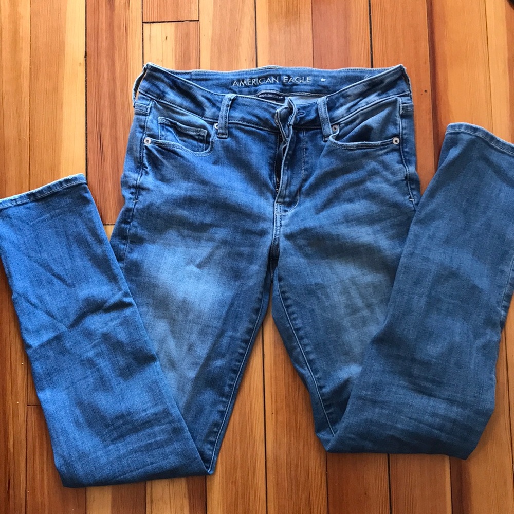 American eagle medium/light wash skinny jeans